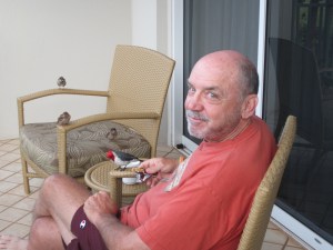 Sharing a morning snack with a Maui native